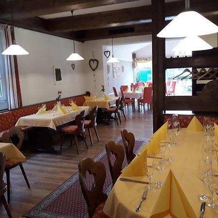 Hotel Goldbaechel Wachenheim an der Weinstraße Екстериор снимка