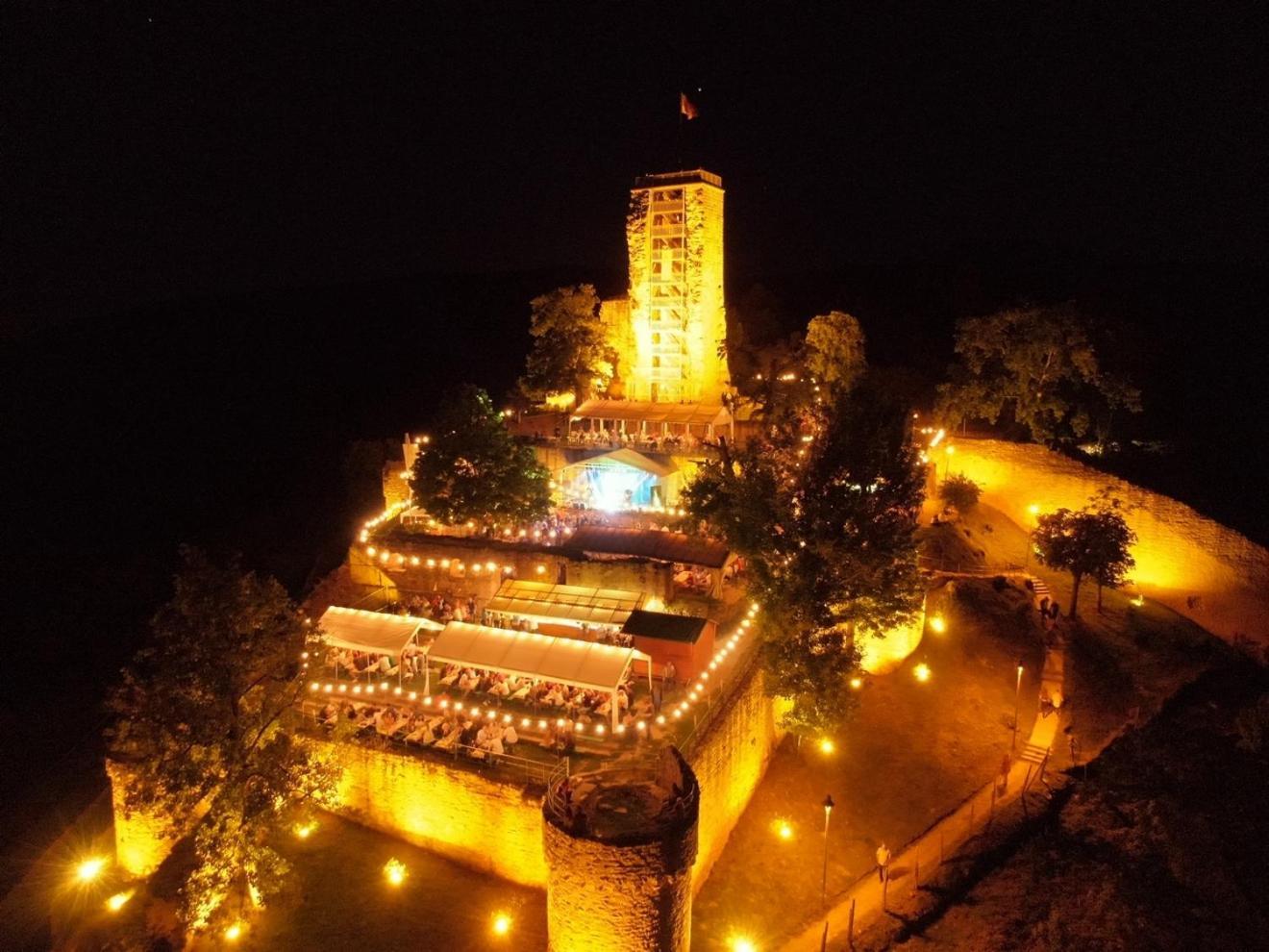 Hotel Goldbaechel Wachenheim an der Weinstraße Екстериор снимка