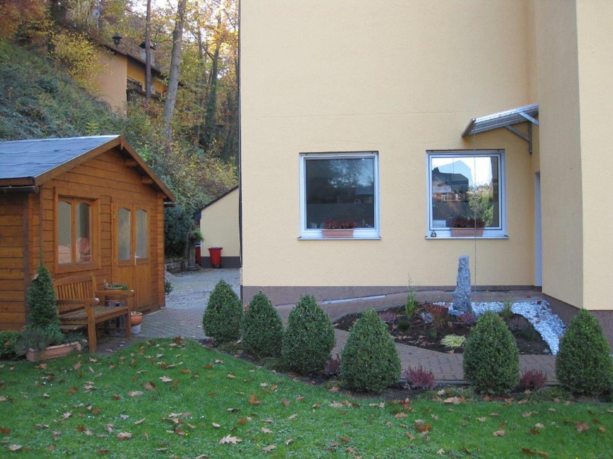 Hotel Goldbaechel Wachenheim an der Weinstraße Екстериор снимка